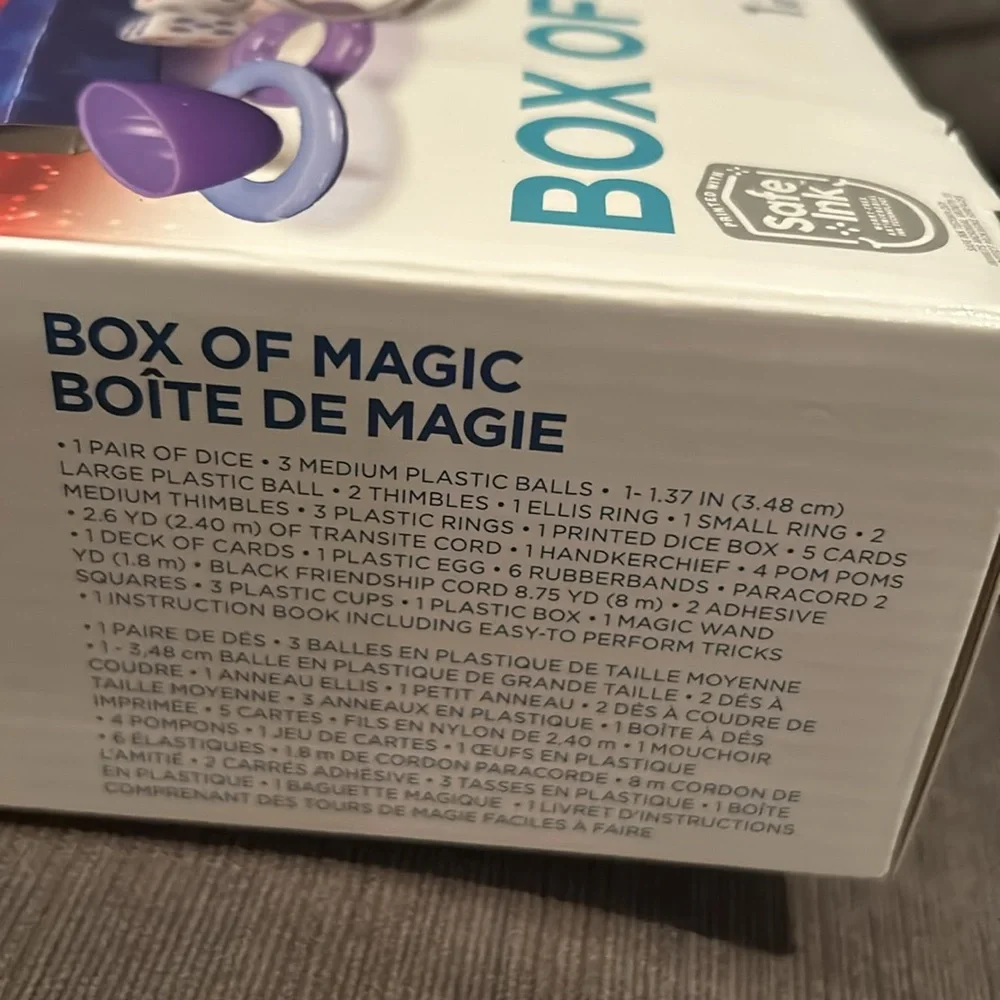 Discovery Box of magic - over 50 tricks NEW
